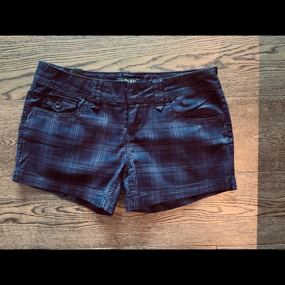 YMI Pants - Plaid shorts